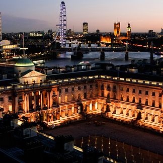 Coach Hire Top Cultural Venues in London